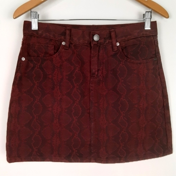 Blank NYC | Snakeskin Print Denim Skirt - Picture 2 of 7